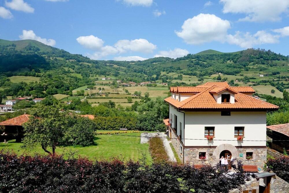 Hotel Rural Casa De La Veiga Sama Exterior photo