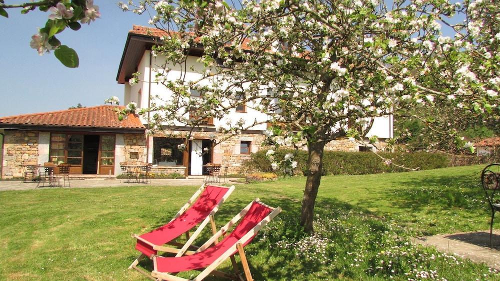 Hotel Rural Casa De La Veiga Sama Exterior photo